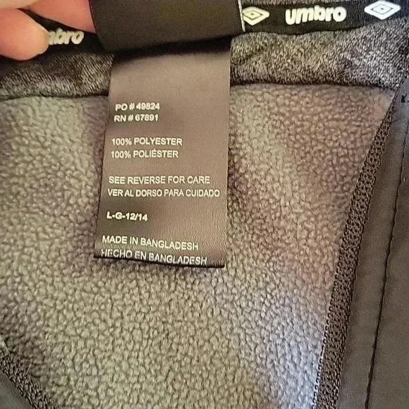 Umbro Youth Large Hooded Fleece Zip-Up Athletic Jacket‎ Unisex Black and Gray - Picture 6 of 11